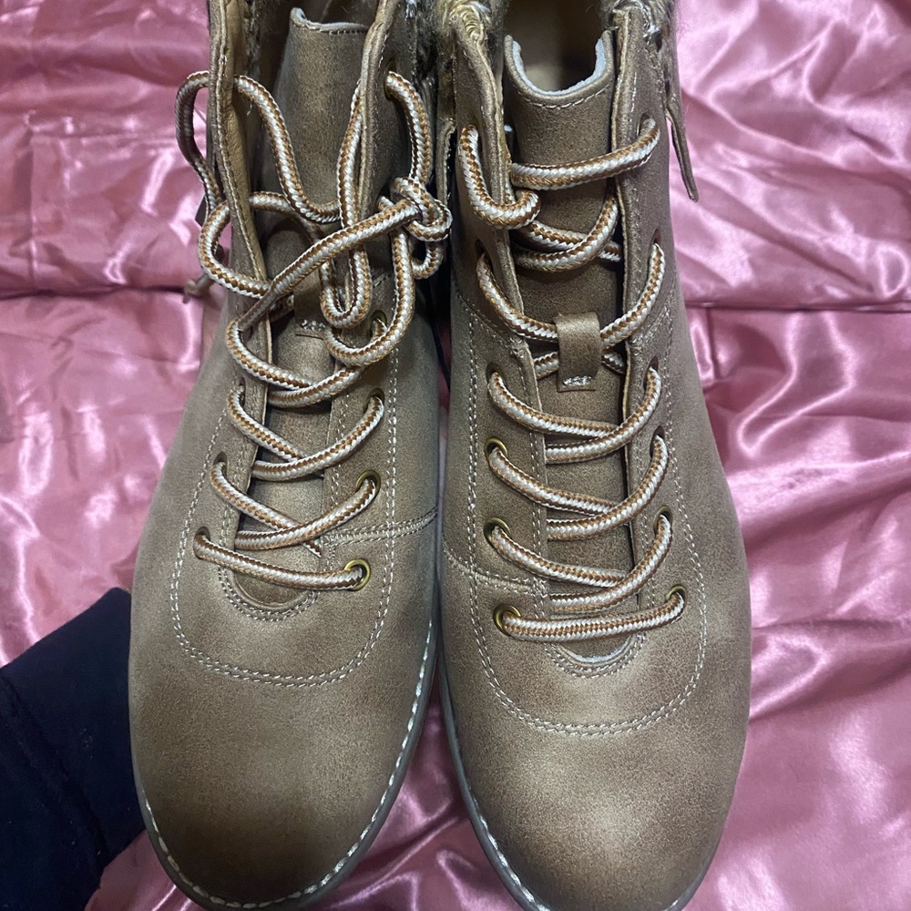 St. John's Bay Tan Lace-Up Ankle Boots - Picture 6 of 6